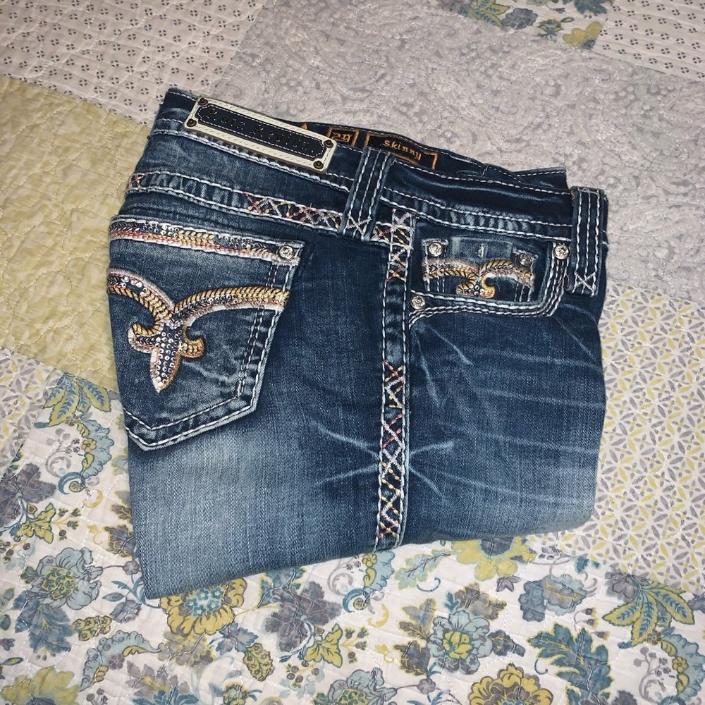 Women’s Rock Revival Jeans!